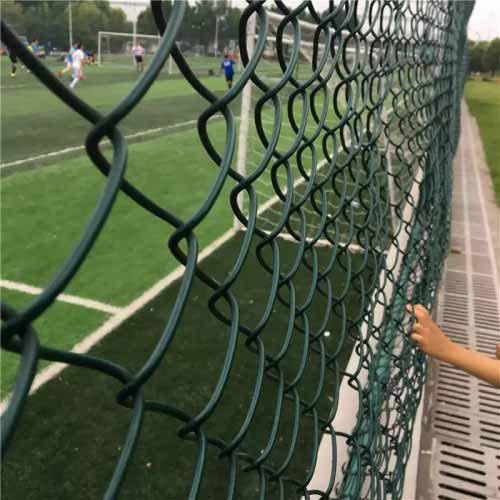 Chain Link Fence Tension Wire Systems: Proper Bracing for Long-Run Installations